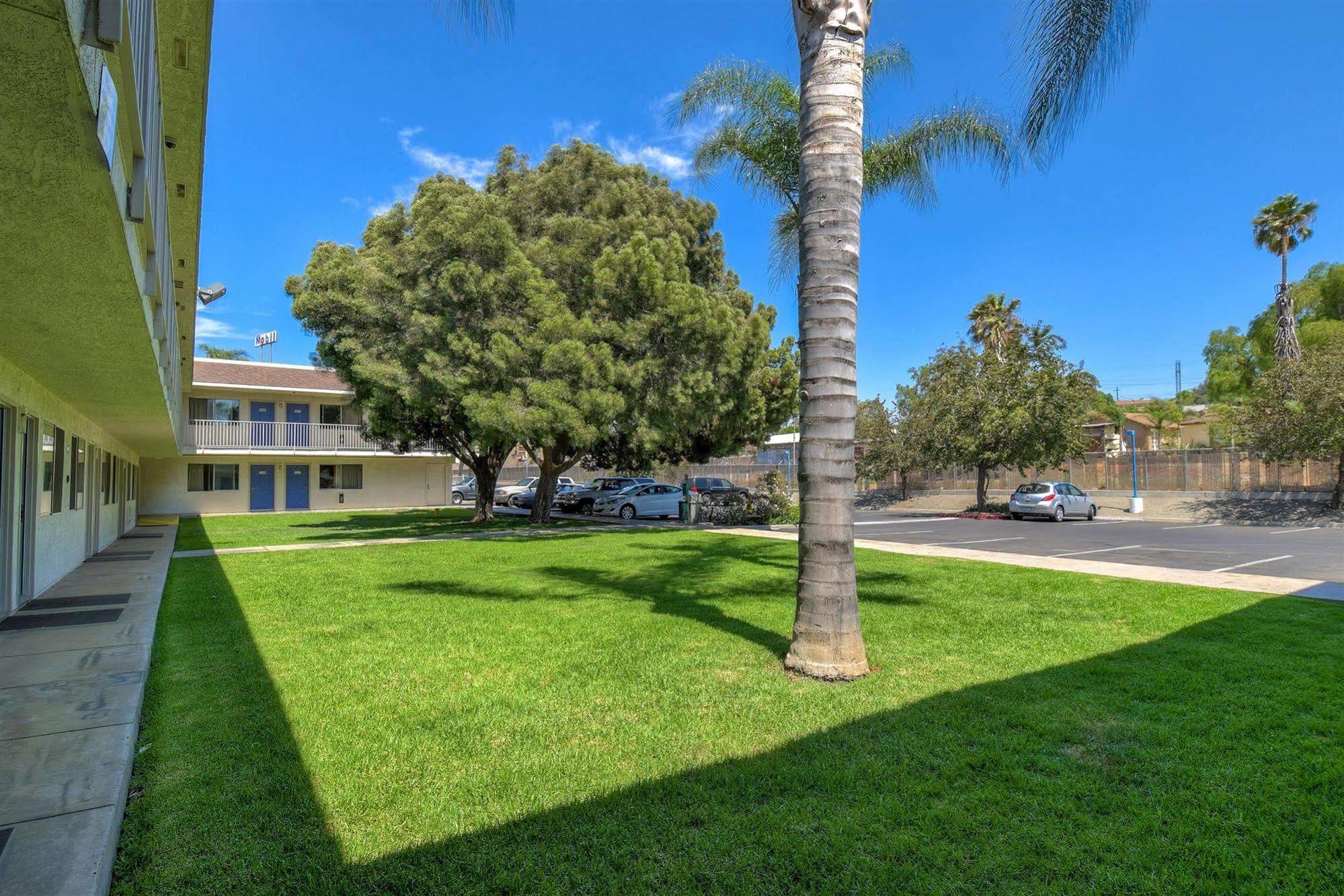 Motel 6-Jurupa Valley, Ca - Riverside West Exterior foto